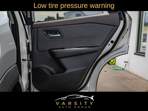 Used 2022 Nissan Rogue SV image 29