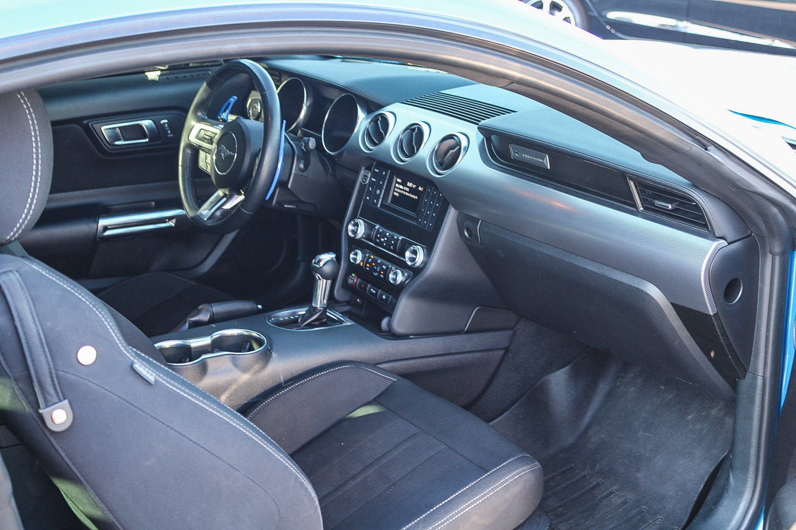 Used 2021 Ford Mustang GT RWD image 17