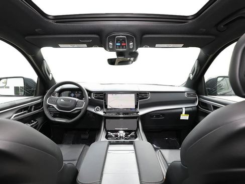 New 2026 Jeep Grand Wagoneer Limited AWD/4WD image 22