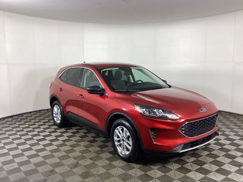 Used 2022 Ford Escape SE AWD/4WD image 1