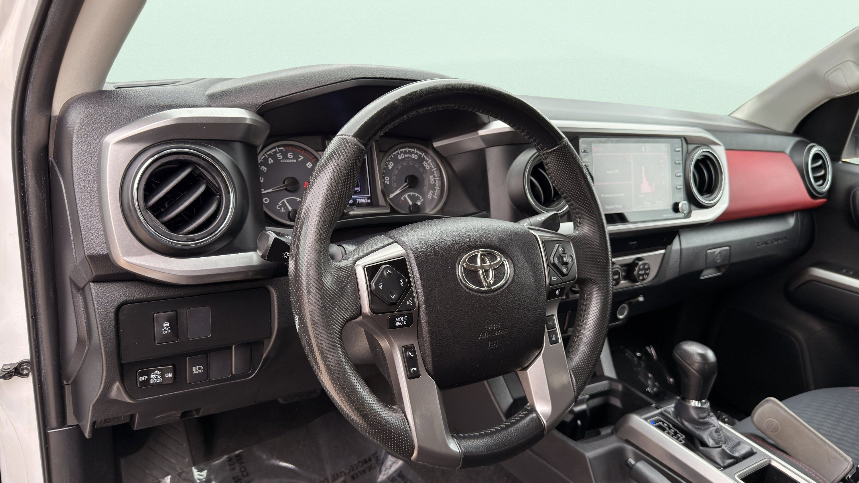 Used 2022 Toyota Tacoma SR5 RWD image 17