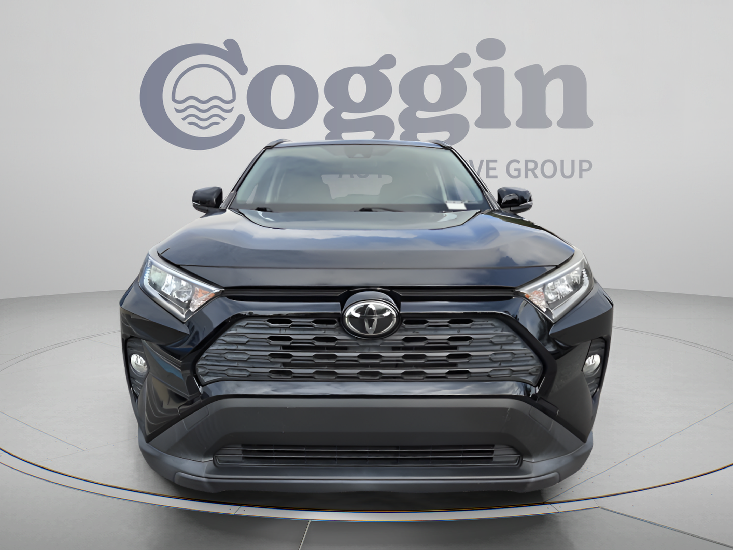 Used 2019 Toyota RAV4 XLE w/ Convenience Package FWD image 8