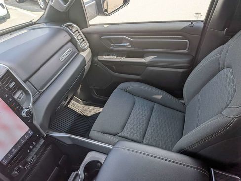 Used 2025 RAM 1500 Big Horn AWD/4WD image 16