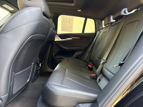 Certified 2025 BMW X4 xDrive30i image 15