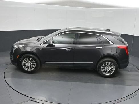 Used 2017 Cadillac XT5 Luxury w/ Driver Awareness Package AWD/4WD image 43