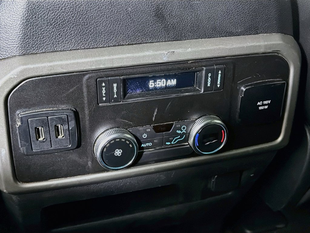 Used 2020 Ford Expedition Max XLT w/ Equipment Group 202A RWD image 29