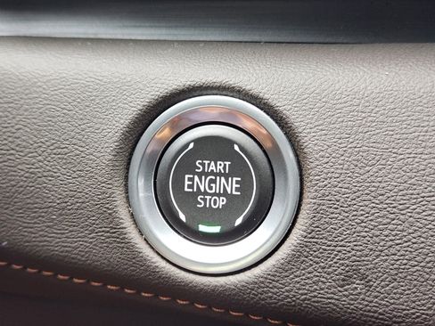 Used 2023 Cadillac Escalade Sport image 18