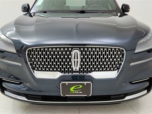 Used 2024 Lincoln Aviator Reserve w/ Equipment Group 201A image 8