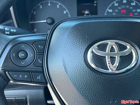 Certified 2025 Toyota Corolla LE FWD image 23