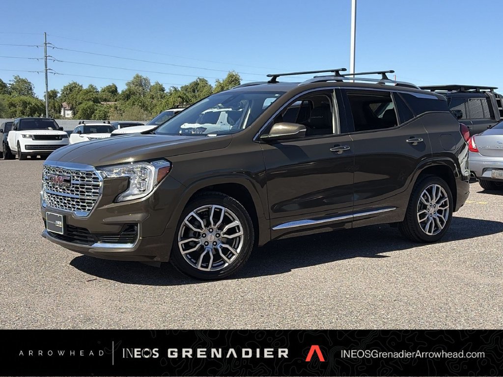 Used 2023 GMC Terrain Denali AWD/4WD image 1