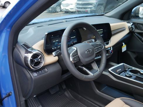 New 2026 Chevrolet Equinox ACTIV w/ Convenience Package III image 10