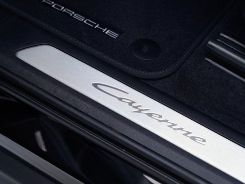 New 2026 Porsche Cayenne E-Hybrid Coupe image 15