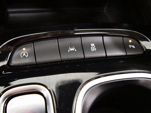 Used 2022 Buick Envision Preferred image 24