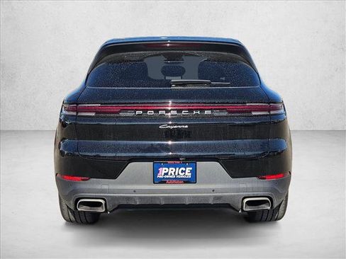 Used 2024 Porsche Cayenne image 7