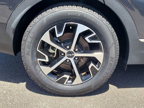 Used 2023 Kia Sportage EX FWD image 5