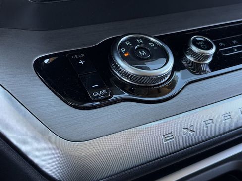 New 2026 Ford Expedition Max Platinum w/ Driver's Package image 17