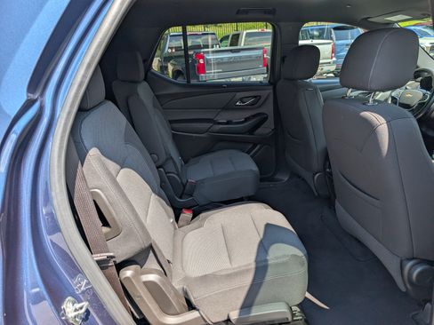 Used 2022 Chevrolet Traverse LT AWD/4WD image 11