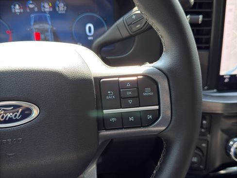 Used 2026 Ford F250 Lariat w/ Black Appearance Package AWD/4WD image 15