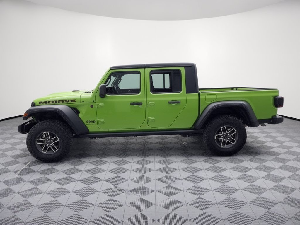 Used 2025 Jeep Gladiator Mojave w/ Convenience Group AWD/4WD image 2