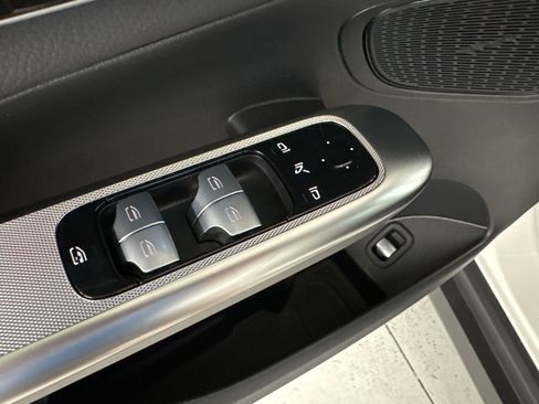 Certified 2026 Mercedes-Benz GLC 300 image 25