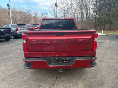 Used 2022 Chevrolet Silverado 1500 Custom w/ Safety Confidence Package image 4