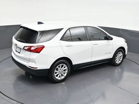 Used 2020 Chevrolet Equinox LS FWD image 21