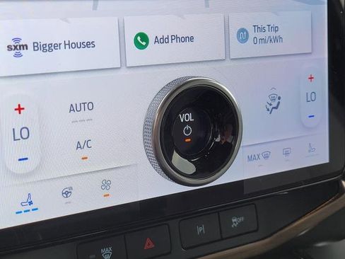 New 2025 Ford F150 Lightning Lariat w/ Max Trailer Tow Package image 31