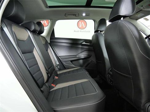 Used 2024 Volkswagen Taos SEL image 13