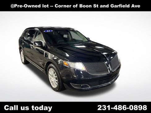 Used 2014 Lincoln MKT AWD w/ Equipment Group 201A image 7