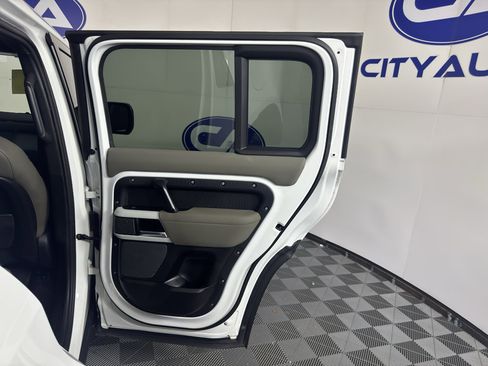 Used 2021 Land Rover Defender 110 S AWD/4WD image 37