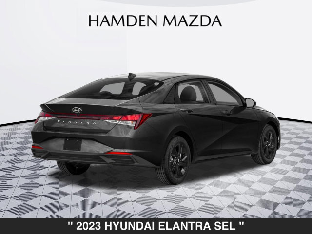 Used 2023 Hyundai Elantra SEL FWD image 2