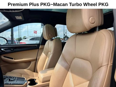 Used 2017 Porsche Macan AWD/4WD image 43