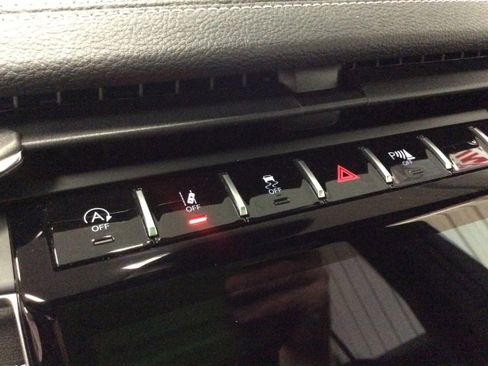 New 2025 Jeep Grand Cherokee Limited image 28