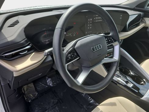 Certified 2025 Audi Q5 Premium w/ Convenience Package AWD/4WD image 21