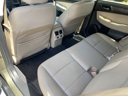 Used 2017 Subaru Outback 2.5i Limited image 19