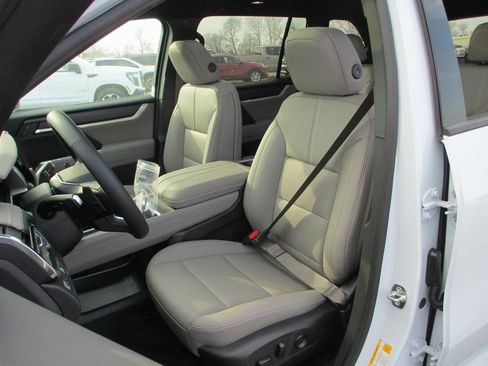 New 2026 GMC Acadia Elevation w/ Elevation Premium Package FWD image 10