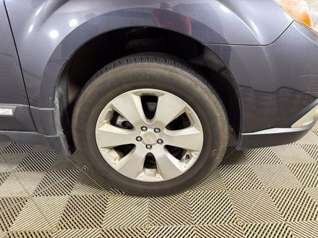 Used 2012 Subaru Outback 2.5i Premium AWD/4WD image 17