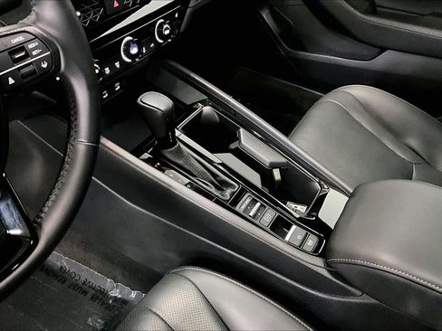 Used 2023 Honda Accord Sport image 17