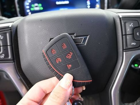 Used 2025 Chevrolet Silverado 1500 RST AWD/4WD image 36