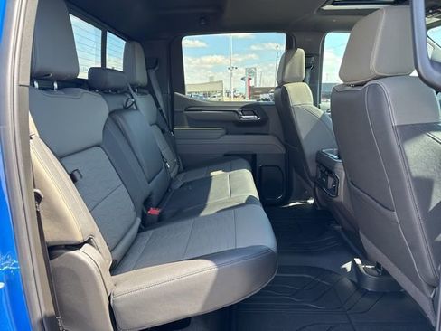 Used 2025 Chevrolet Silverado 1500 ZR2 w/ Technology Package image 15
