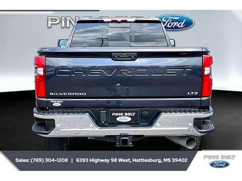 Used 2024 Chevrolet Silverado 2500 LTZ w/ LTZ Convenience Package AWD/4WD image 4