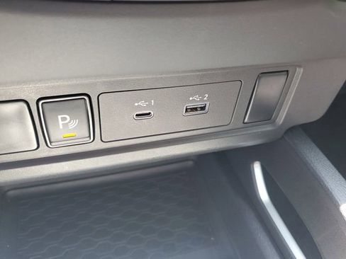 Certified 2024 Nissan Frontier SV w/ Technology Package RWD image 27