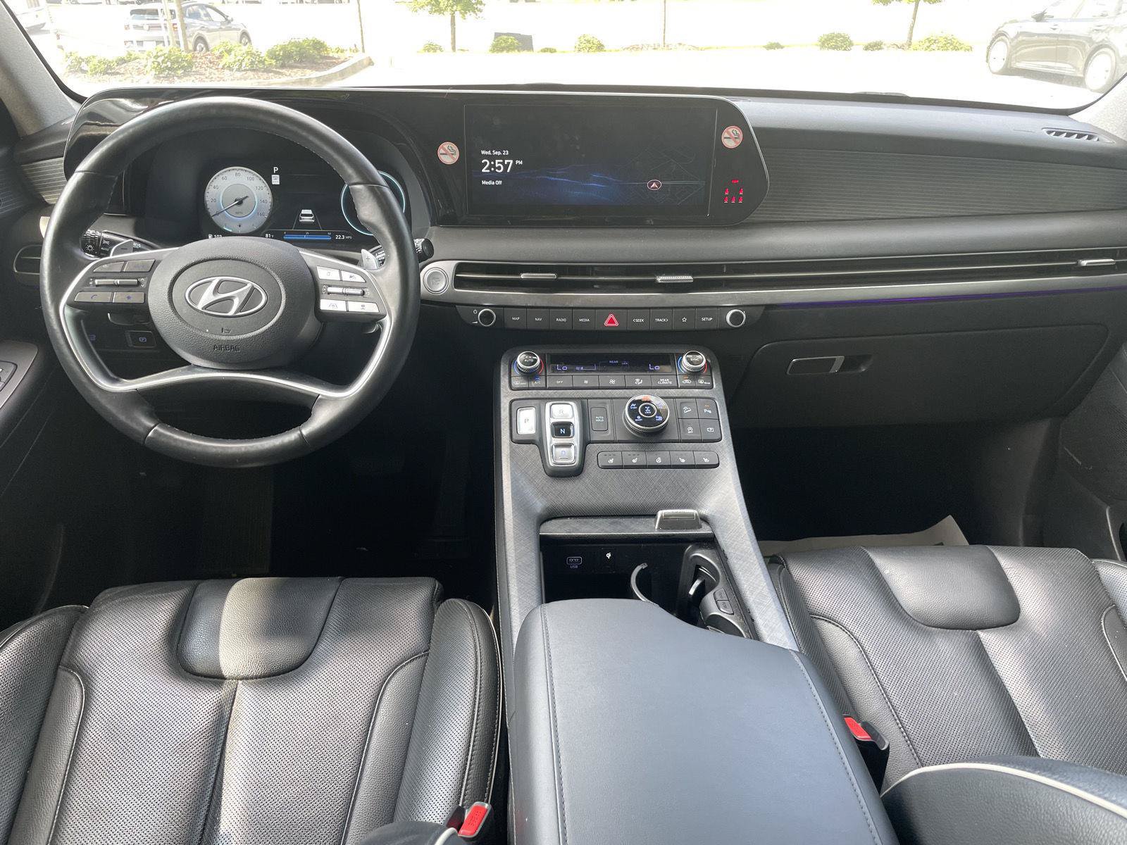 Used 2024 Hyundai Palisade Limited AWD/4WD image 6