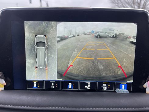 Used 2023 Chevrolet Suburban Z71 w/ Off-Road Capability Package image 13