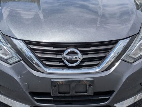 Used 2017 Nissan Altima 2.5 SV FWD image 9