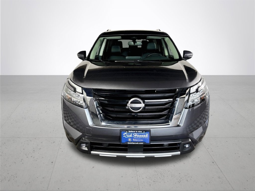 Used 2022 Nissan Pathfinder SL AWD/4WD image 3