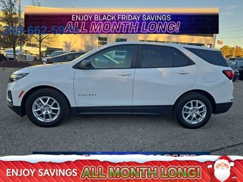 Used 2024 Chevrolet Equinox LS w/ LS Convenience Package image 2