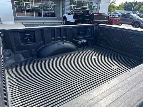 Used 2022 Ford F250 XLT w/ XLT Premium Package AWD/4WD image 11