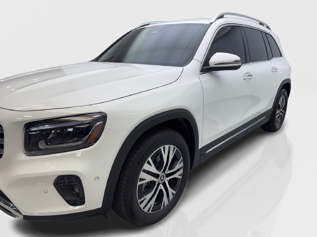 Used 2025 Mercedes-Benz GLB 250 w/ Exclusive Package image 12
