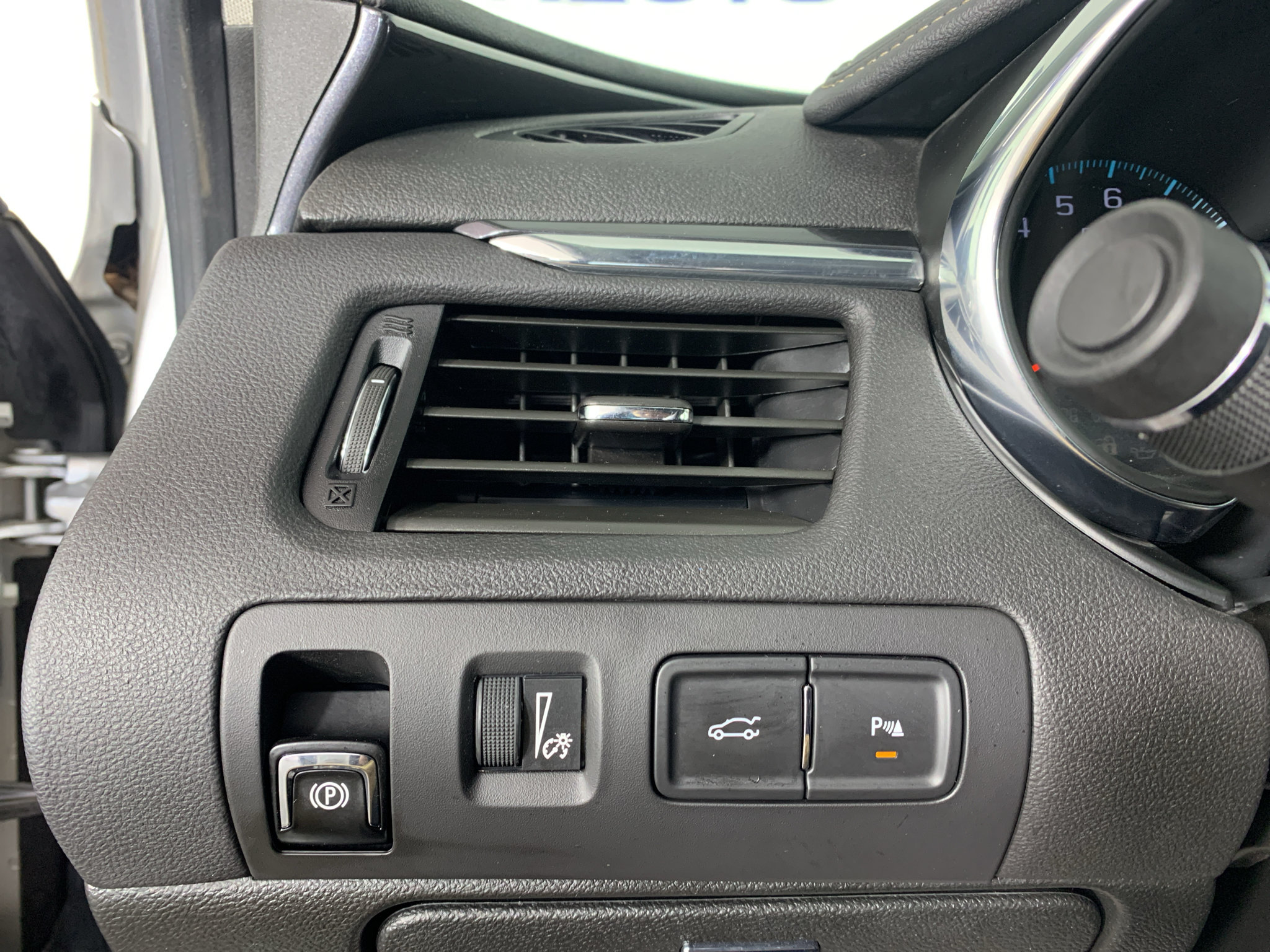 Used 2020 Chevrolet Impala Premier FWD image 16